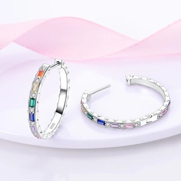 18k Gold Plated White Enamel Small Hoop Earrings - Picture 2 of 8